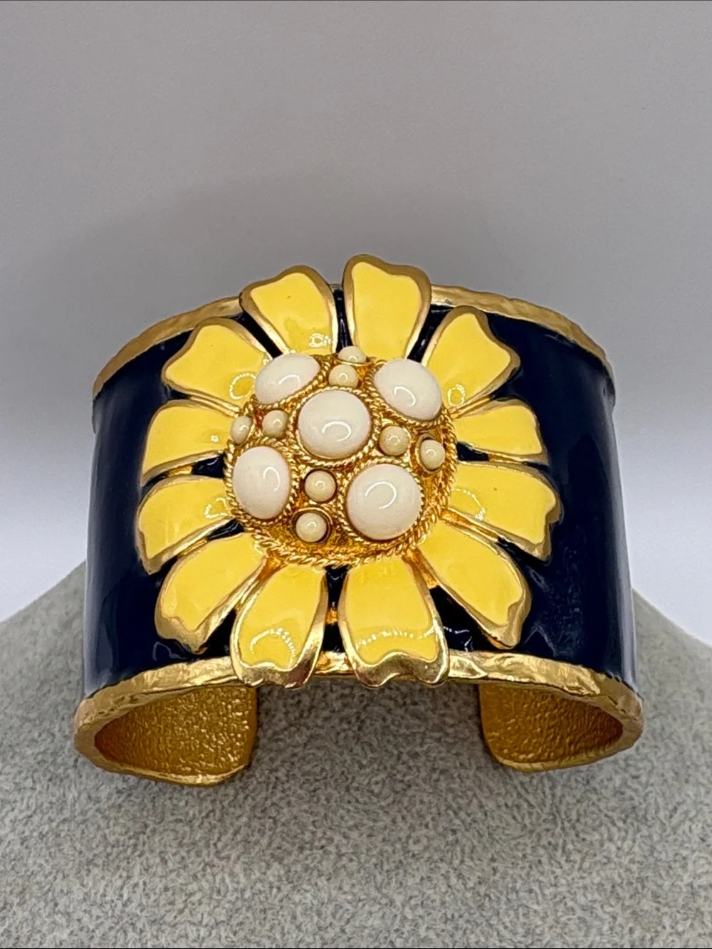 Vintage Black Enamel Cuff Yellow Floral Medallion Goldtone Statement Bracelet 7”